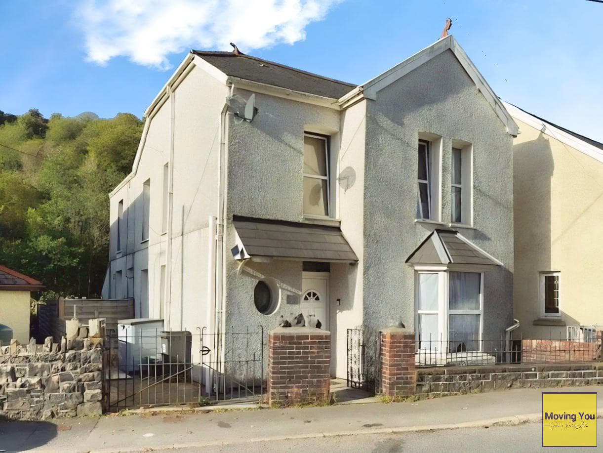 Heol Gwys, Upper Cwmtwrch, Swansea, SA9 2XH, GB