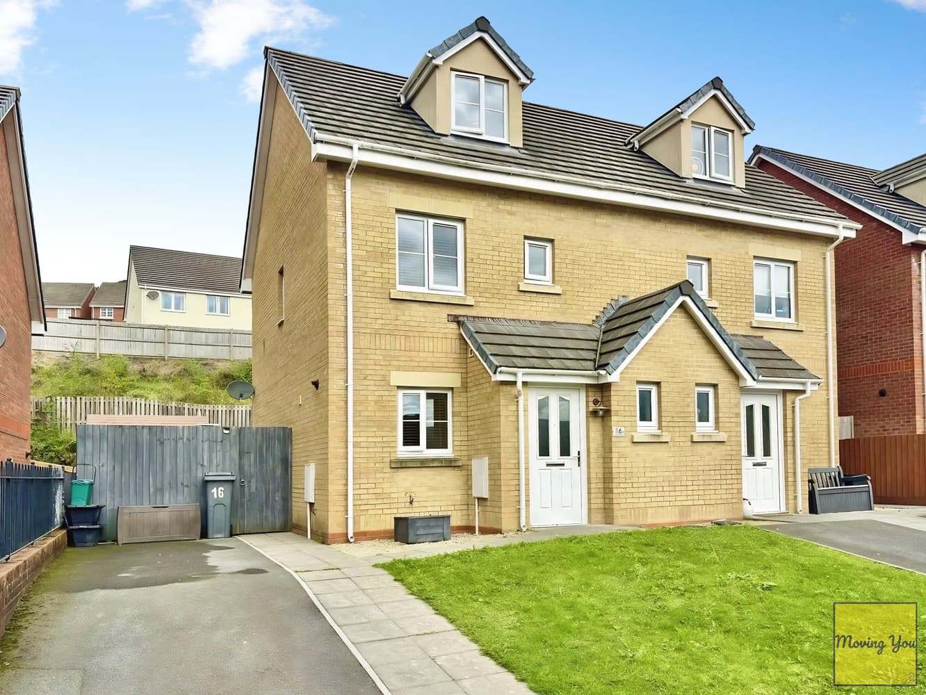 Clos Y Cwm, Pontardawe, SA8 4JZ