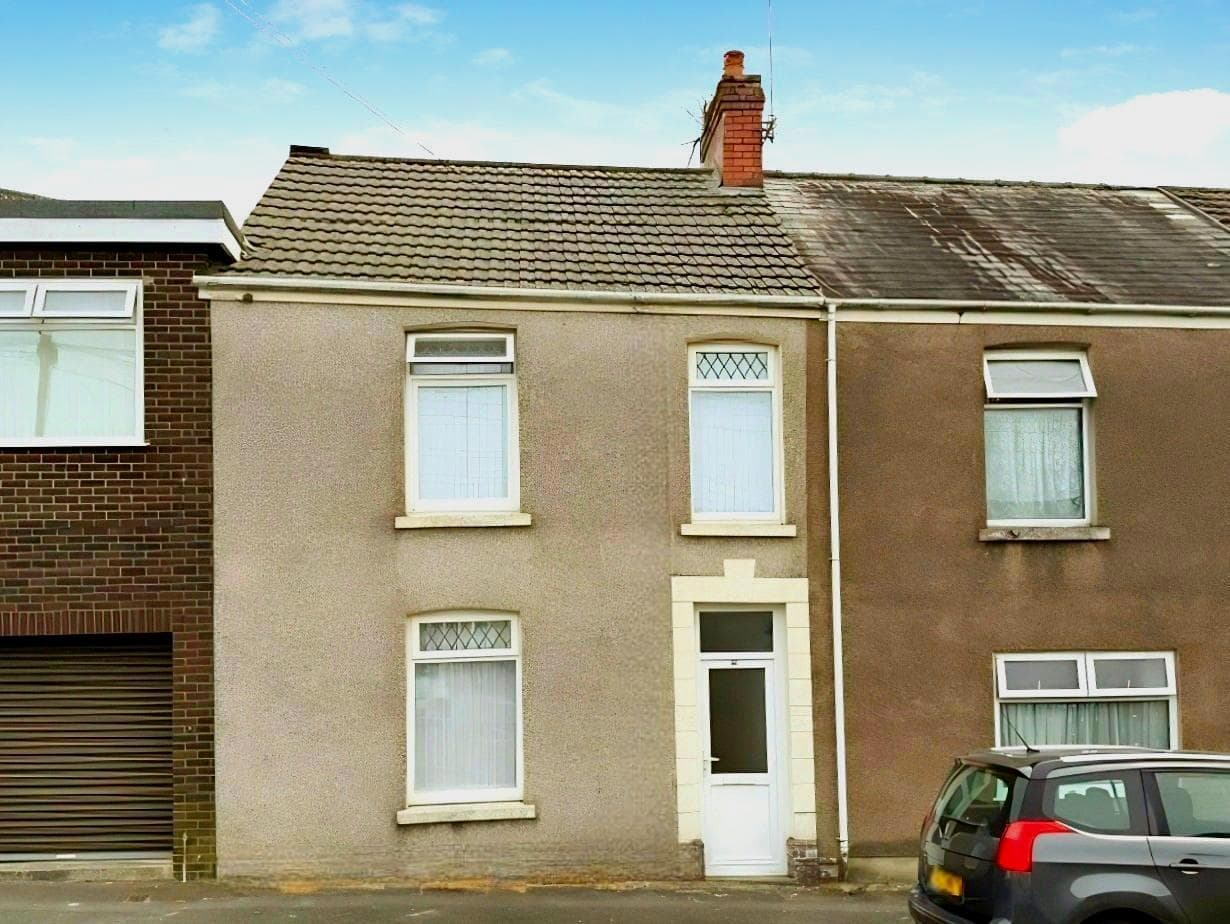 Caebricks Road, Cwmbwrla, Swansea, SA5 8NS, GB