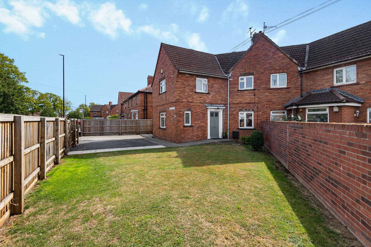 Broad Walk, Knowle, Bristol, BS4 2RZ